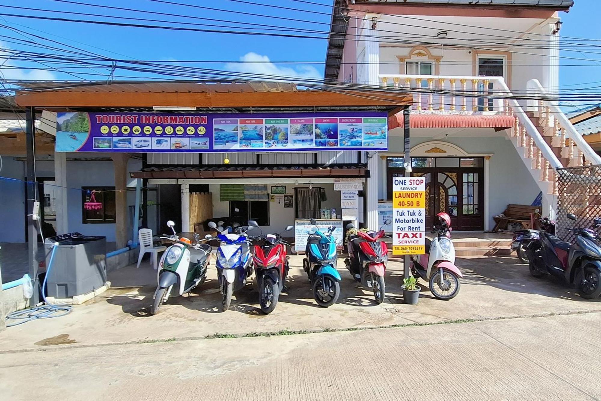 Guest House Blue Andaman Koh Lanta Exterior photo